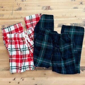 Set of 2 Women’s Old Navy Plaid Pajama Bottoms- Red and Green, Size Small Petite